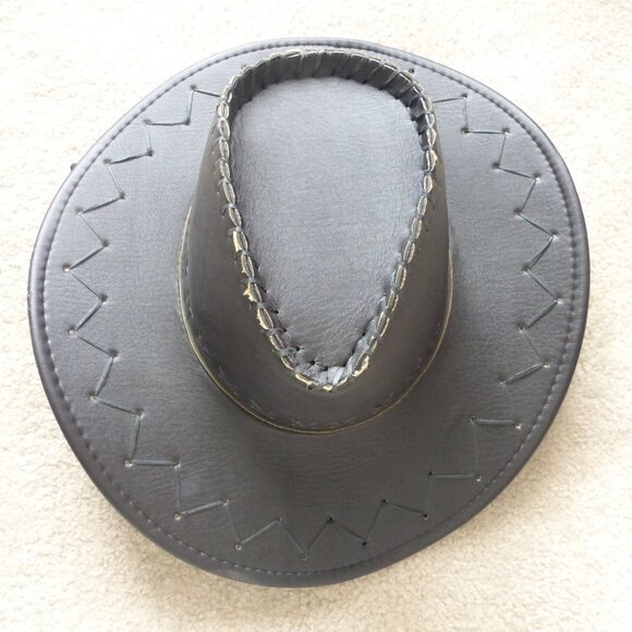 SPIRIT HALLOWEEN Men's "Gun Fighter" Western Sheriff Halloween costume - Picture 3 of 16